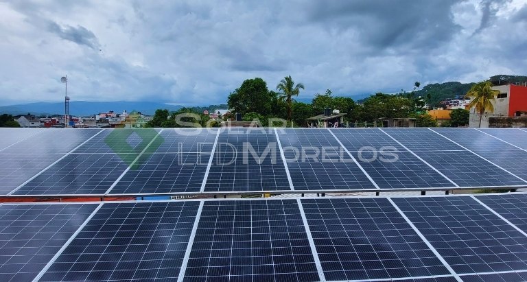 Potencia instalada: 183 KWp
