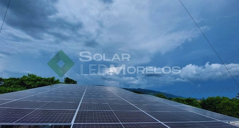 Potencia instalada: 183 KWp