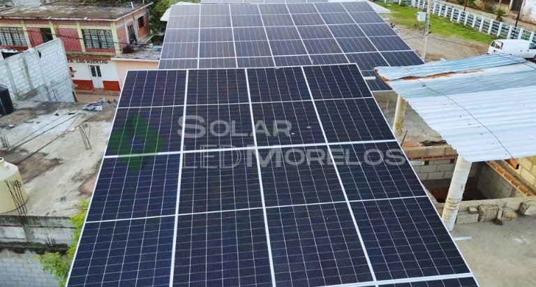Potencia instalada: 140 KWp